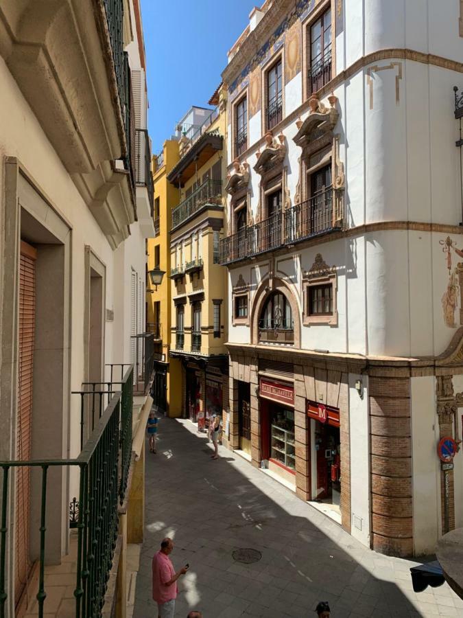 Cathedral Studio, Luxury Studio In Cathedral Area, Parking Optional Sevilha Exterior foto