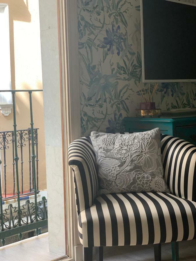 Cathedral Studio, Luxury Studio In Cathedral Area, Parking Optional Sevilha Exterior foto
